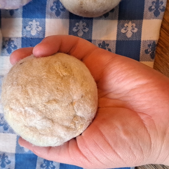 1 Wool Dryer Ball- Handmade - Picture 3 of 3